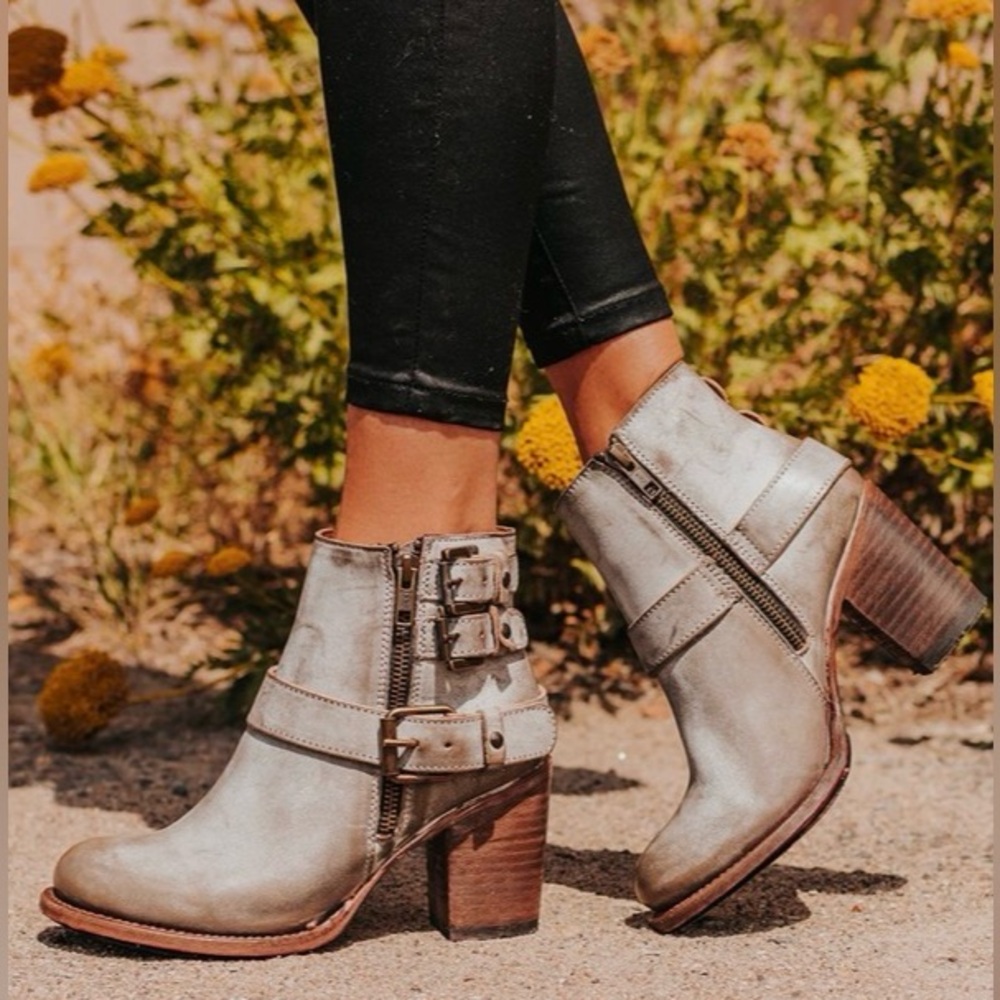 Freebird Bolo Gray ICE Distressed Leather with Red Soles Ankle Boots Size 10